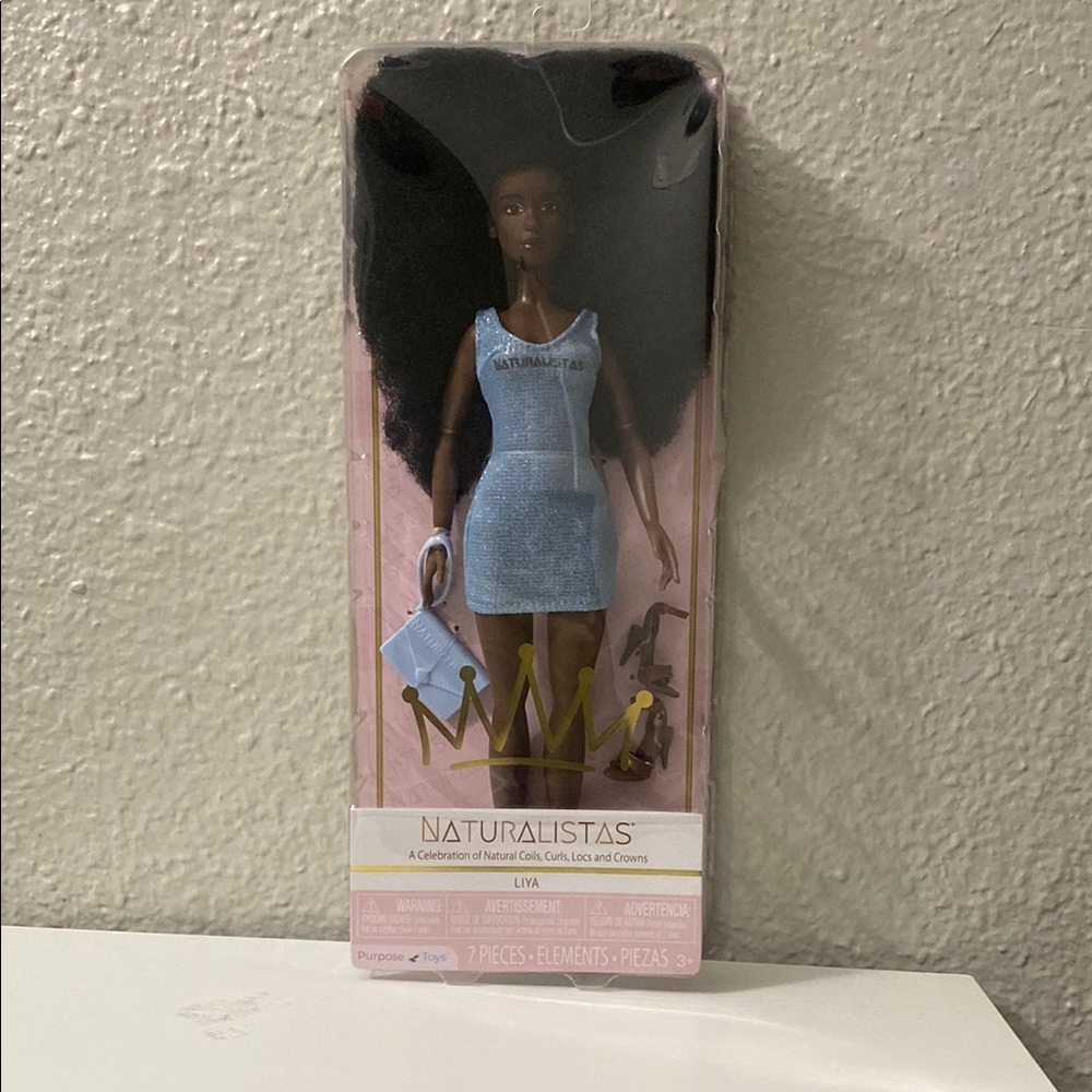 Naturalistas Liyá Doll in Light Blue Dress with Matching Purse